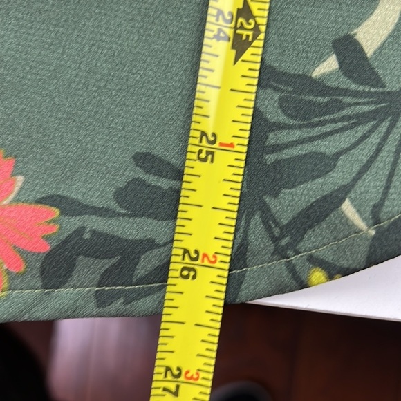 Banana Republic Green Floral Sleeveless Dillon Shirt - Picture 6 of 10